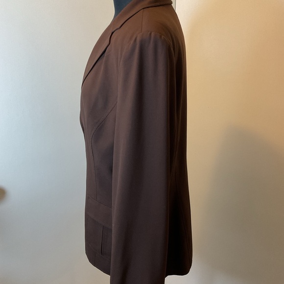 9. Alfani Chocolate Brown Long Sleeve 2 Button Blazer Size 14 - Picture 6 of 7
